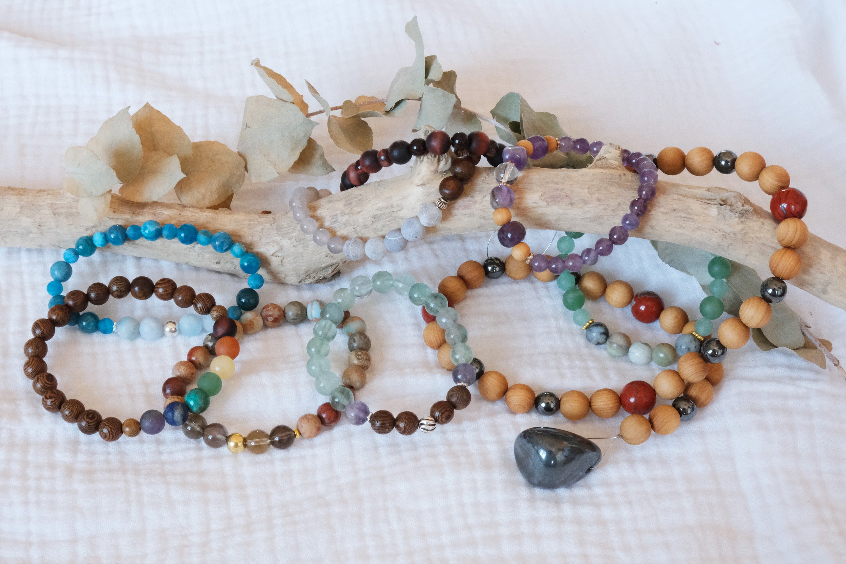 Mandaëlle: Heilsteinschmuck-Armketten Banner